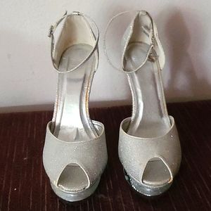 COPY - Silver SHIEHH Evening Heels with rhineston…